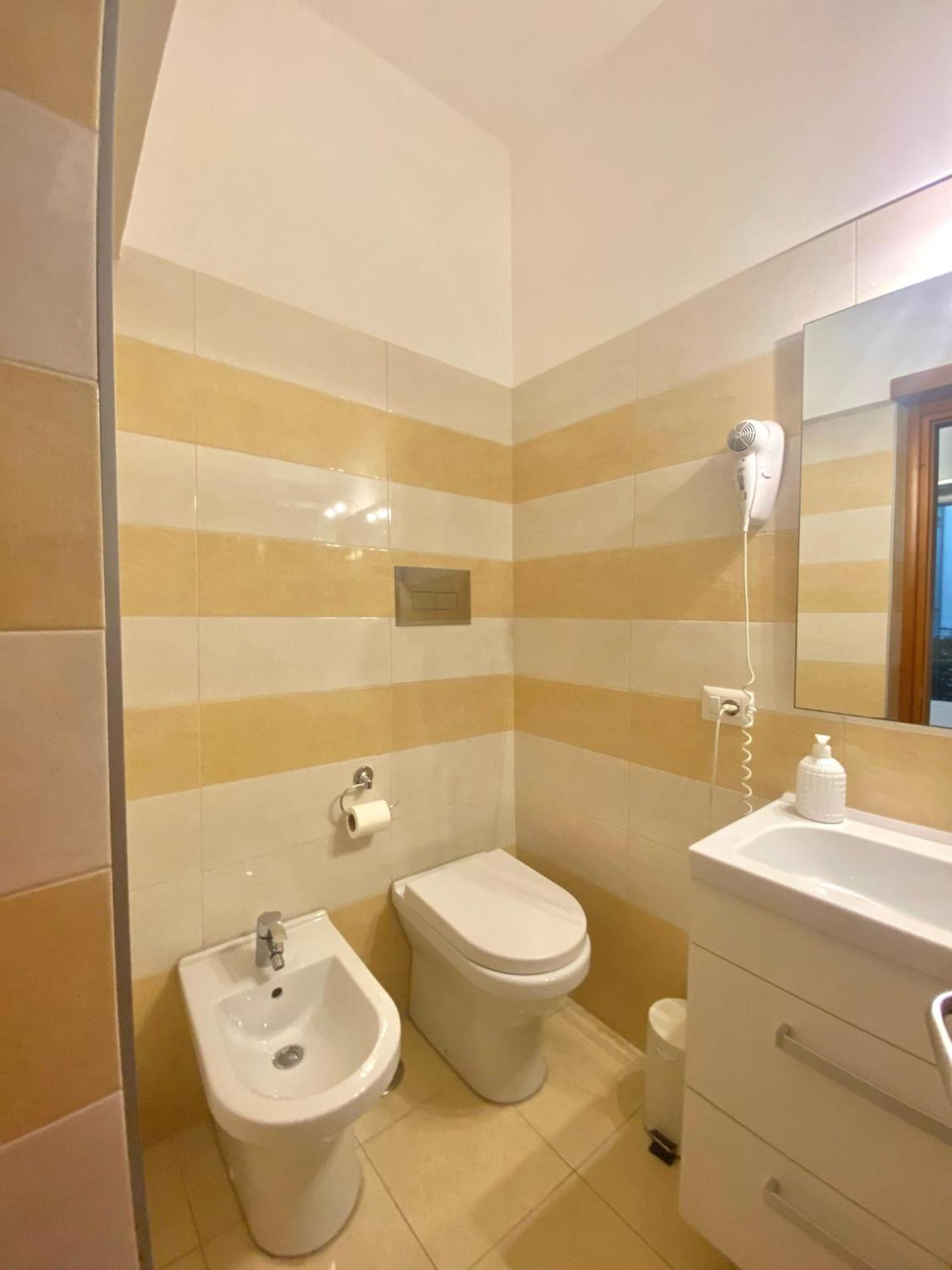 B&B Napoli Duomo Номер фото